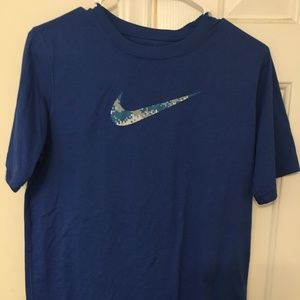 Nike short sleeve blue shirt